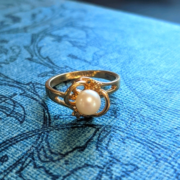Vintage | 14k Gold Spiral Pearl Ring - Picture 1 of 5